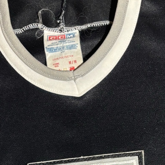 Vintage 90s Los Angeles Kings Hockey Jersey - Picture 4 of 4